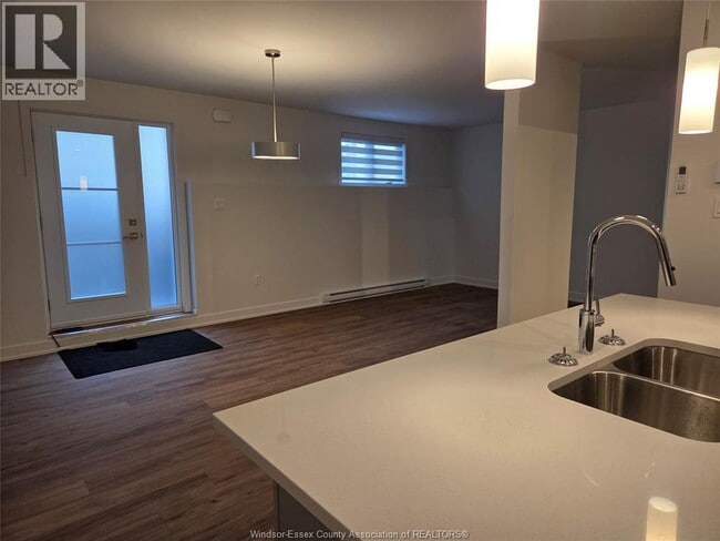 Building Photo - 86 Rutile St