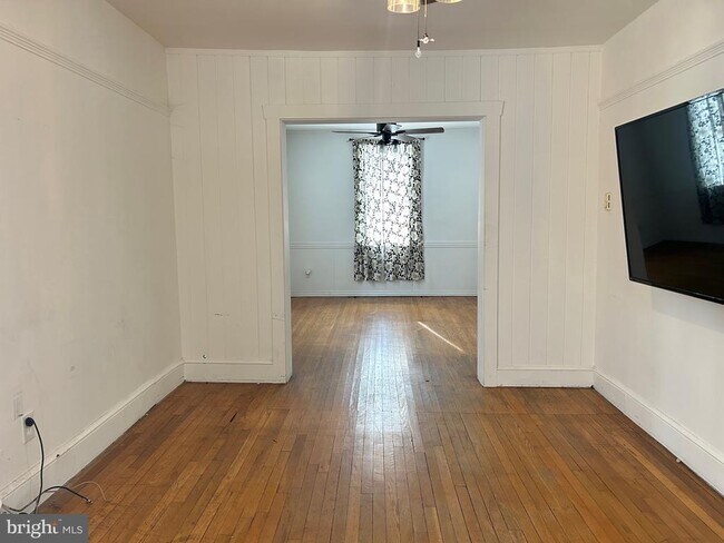 Building Photo - 614 Meetinghouse Rd
