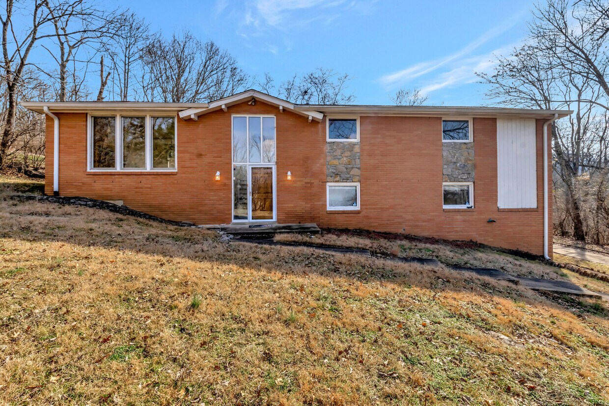 6469 Fleetwood Dr, Nashville, TN 37209 House Rental in Nashville, TN