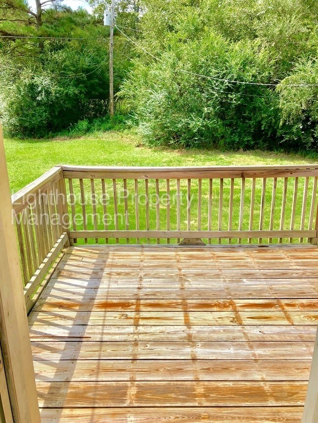 Foto del edificio - 3BD Brick Home on Large Lot