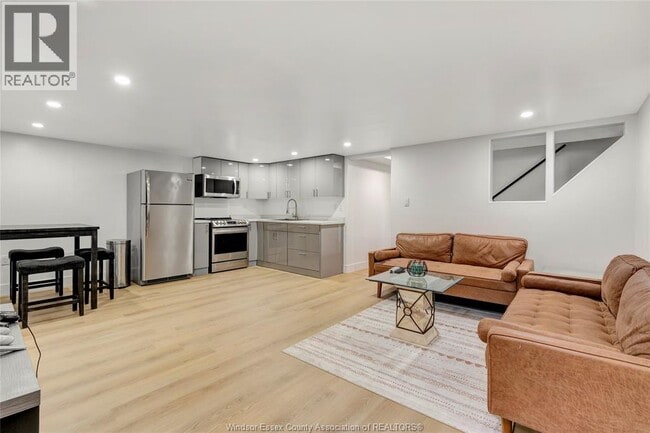 Building Photo - 1273 Aire Pl