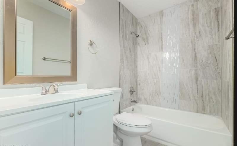 Foto principal - 5067 E Lee St