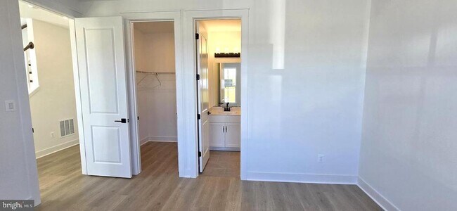 Foto del edificio - 1726 Blacksmith Wy