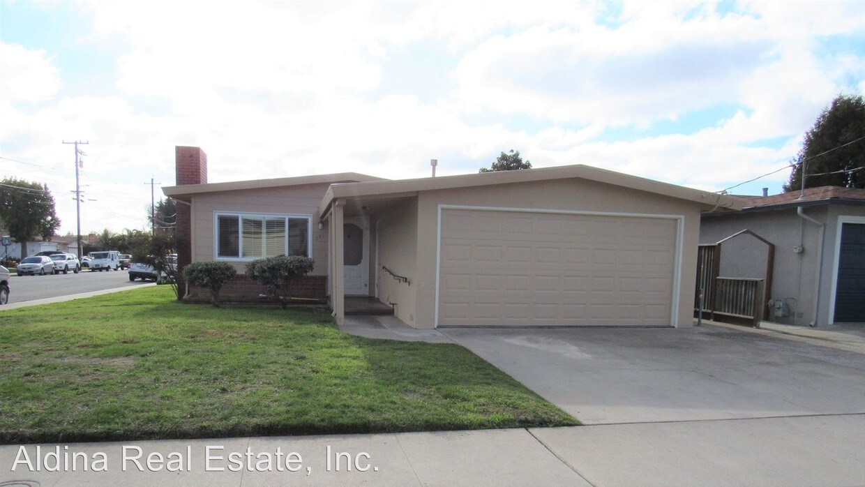Primary Photo - 3 br, 1 bath House - 741 Hill Ave.