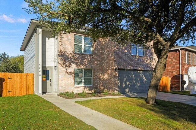Foto del edificio - “Newly Remodeled 4BR Home in Prime San Antonio Location”
