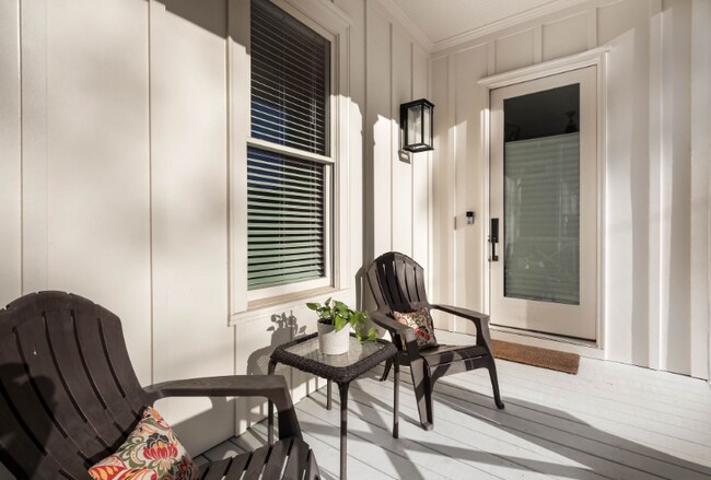 Foto del edificio - 311 Milledge Ave