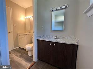 Foto del edificio - 458 Mainview Ct