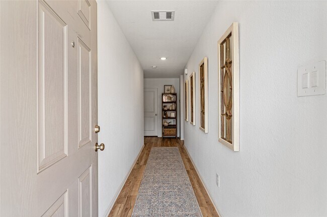 Foto del edificio - 24206 High Country Dr