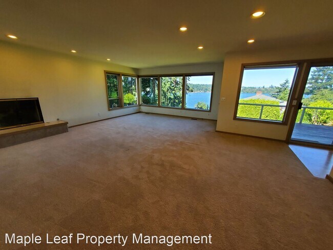 Foto del edificio - 3 br, 2.5 bath House - 10001 SE 25th St.