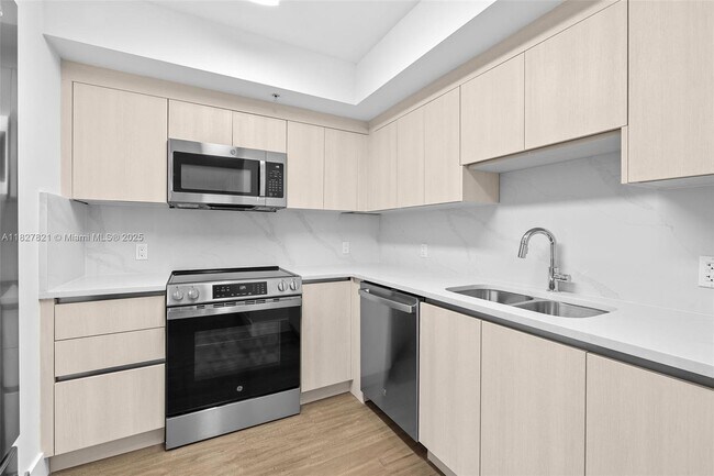 Foto del edificio - 1500 Bay Rd