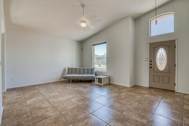 Building Photo - 12920 Hidden Grove Dr