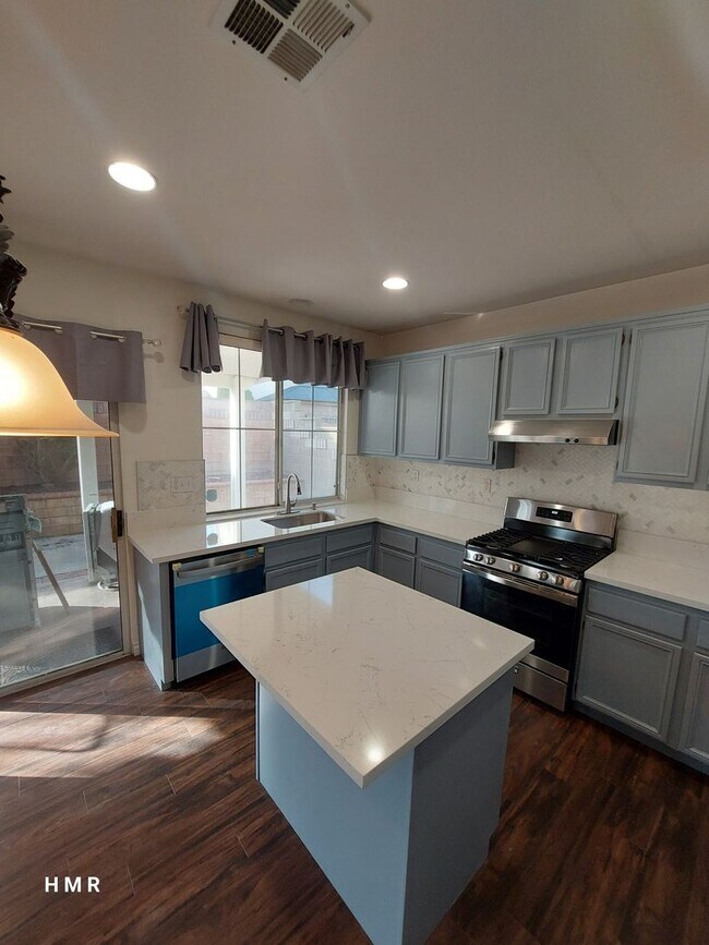 Building Photo - Two story home in desirable area of Chino ...