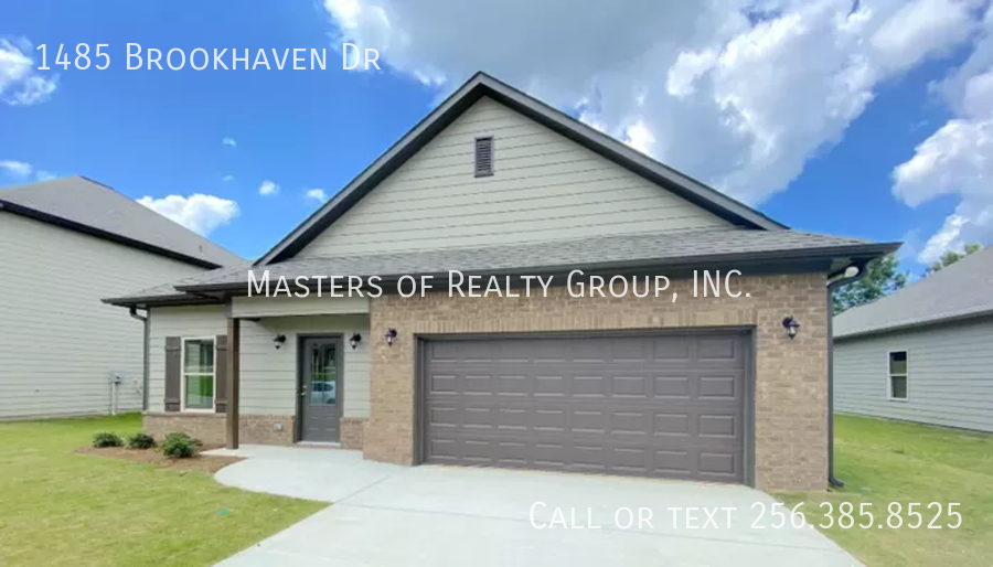 Primary Photo - Newly renovated house in the Brookhaven ne...