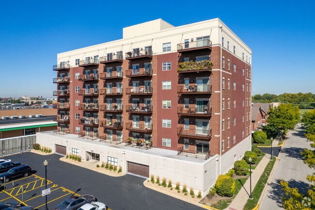 Residences of Thatcher Woods