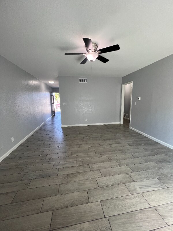 Foto principal - 1430 N Acacia St