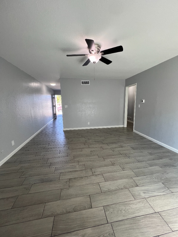 Photo - 1430 N Acacia St Apartment