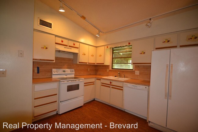 Building Photo - 998 Brickell St SE