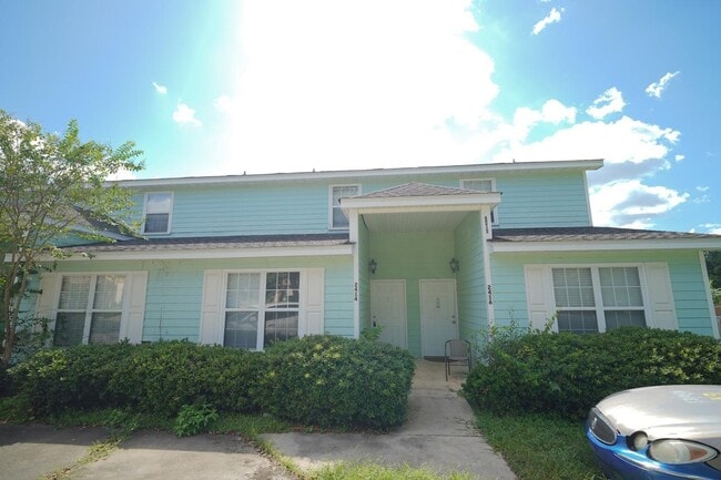 Building Photo - 2414 Manzanita Ct