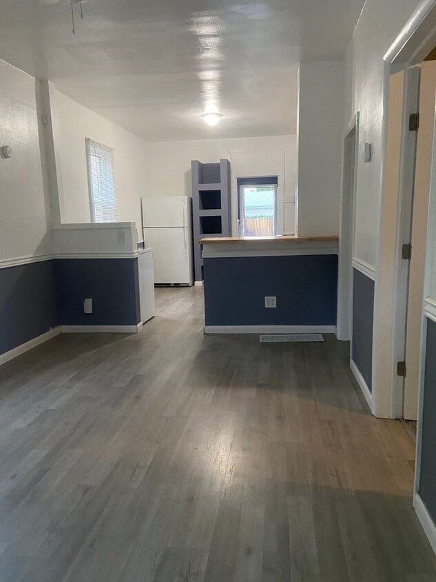 Foto principal - CUTE 2 BEDROOM/1 BATH HOME IN PUEBLO