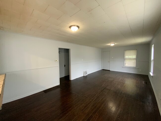 Building Photo - 403 Florida St