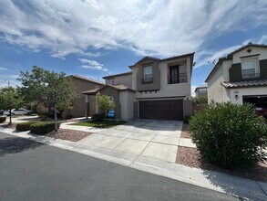 Building Photo - 9401 Yellowshale St
