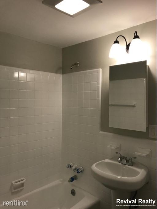 Building Photo - 1 br, 1 bath Apartment - 35 Melbourne St