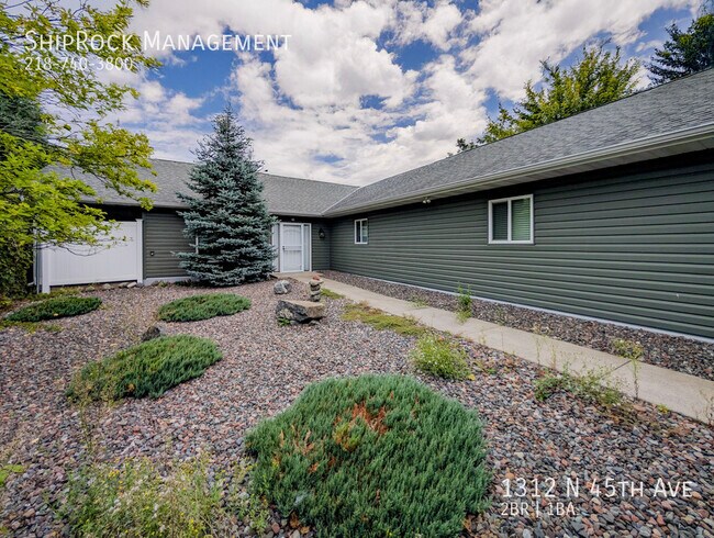 Building Photo - 1312 N 45th Ave E