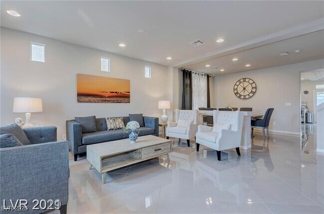 Building Photo - 751 Lieber Wy