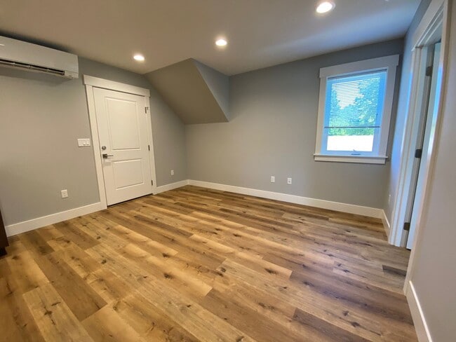 Foto del edificio - 408 Pine St