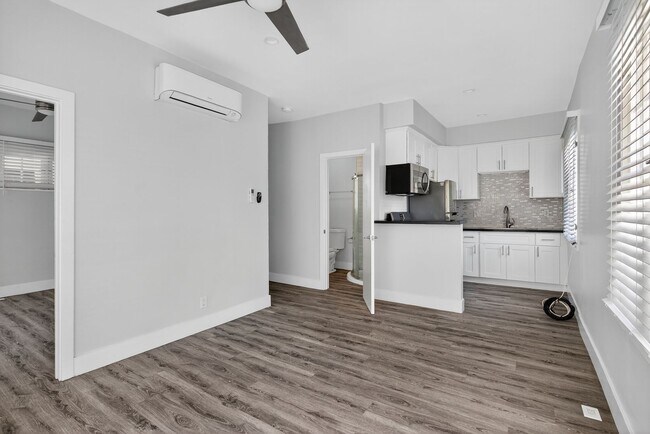 Foto del edificio - 405 W 3rd St