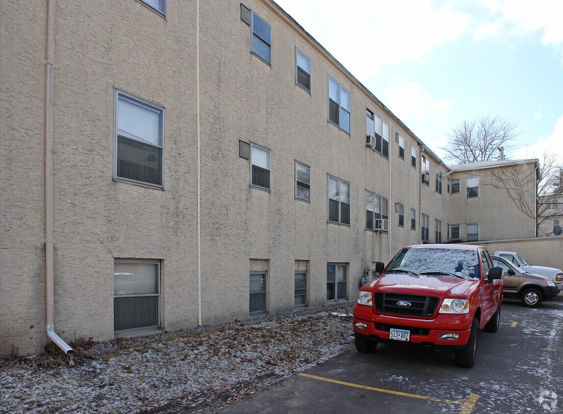 Foto del edificio - 1796 St. Clair Ave