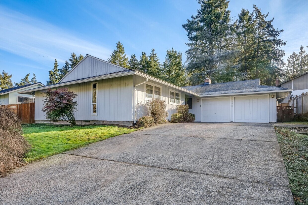 Beautiful 3 Bed, 2 Bath Rental Home in Highland Beaverton Neighborhood! - Beautiful 3 Bed, 2 Bath Rental Home in Highland Beaverton Neighborhood!