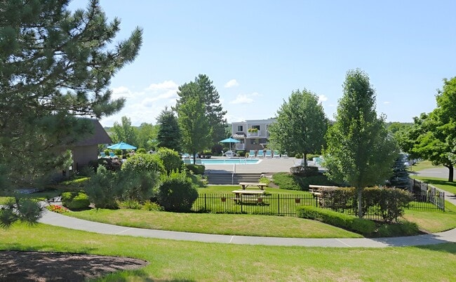 Building Photo - Sugar Hill