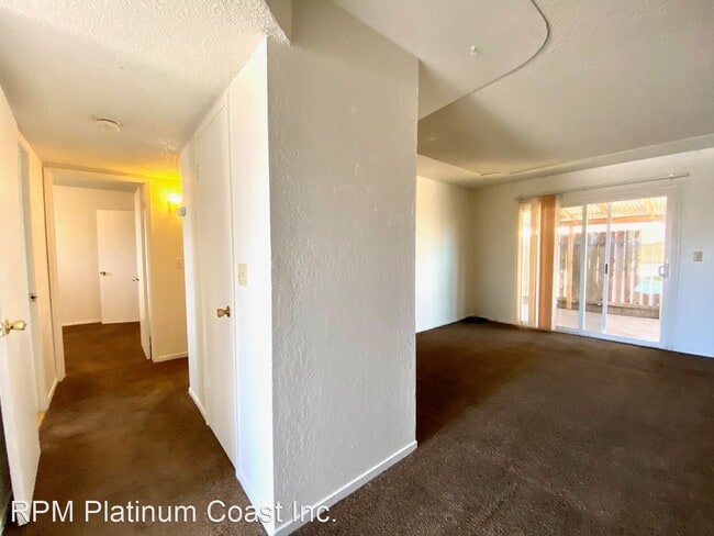 Building Photo - 2 br, 1 bath House - 25 W. San Jose Ave.