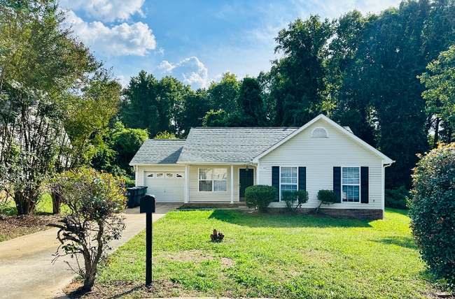 Building Photo - 7239 Kavan Hunter Dr