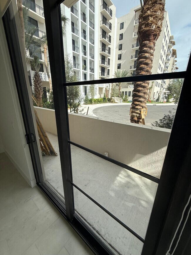Foto del edificio - 2311 NE 174th St