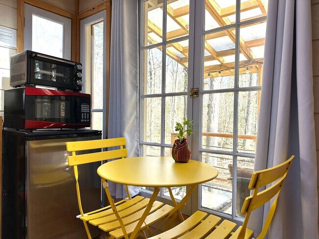 Building Photo - 1939 Crawford Dairy Rd