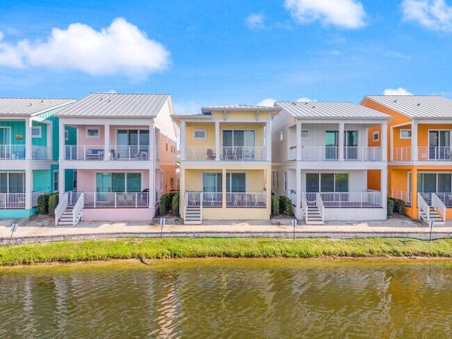 Foto del edificio - 3-bedroom, 3-bath at  Laffite’s Landing Margaritaville Resort Orlando.