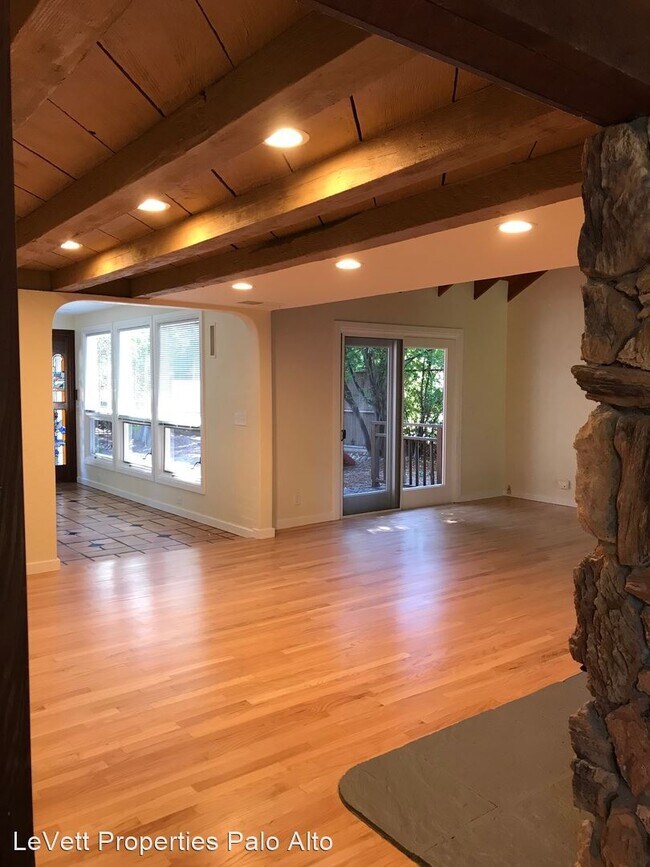Building Photo - 3 br, 2 bath House - 935 Addison Ave