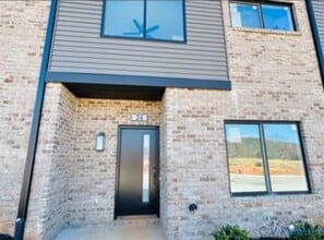Building Photo - 77 Allure Dr