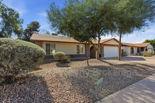 Photo - 2325 W Stottler Dr House