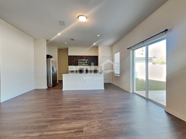 Building Photo - 8716 Layalie Way