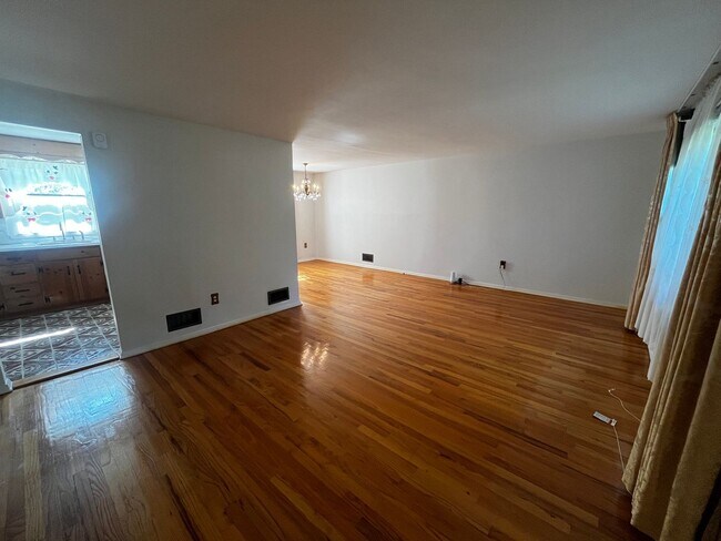 Foto del edificio - Competitively Priced 3 bedroom Single Fami...