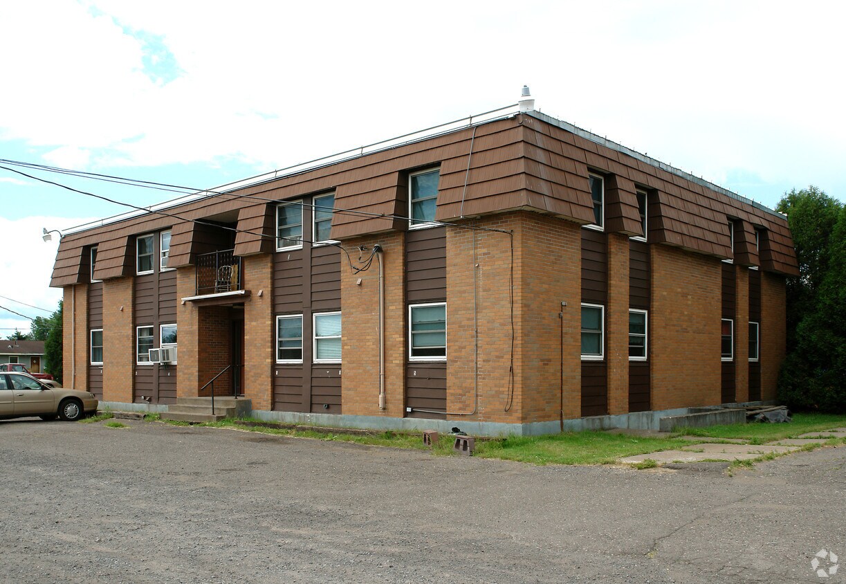 Primary Photo - 2820 John Ave