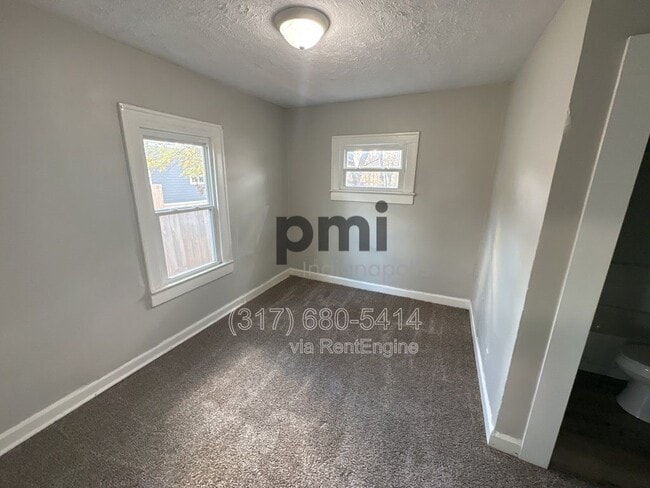 Building Photo - 1504 S Randolph St