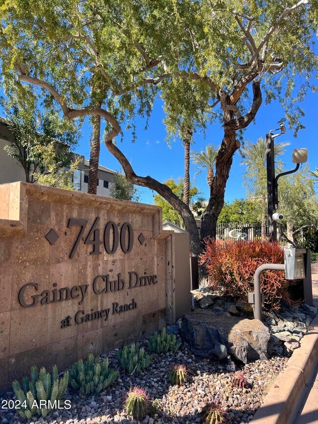 Building Photo - 7400 GAINEY CLUB Dr