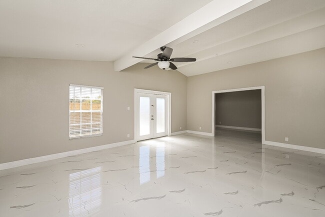 Building Photo - 1735 Tarah Trace Dr