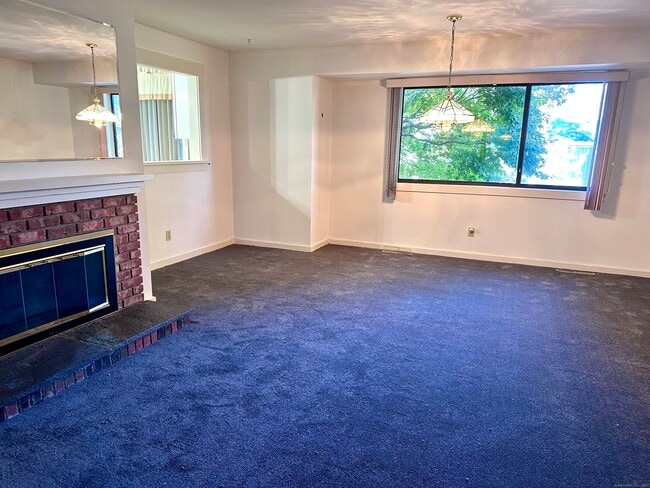 Building Photo - 152b Apache Ln