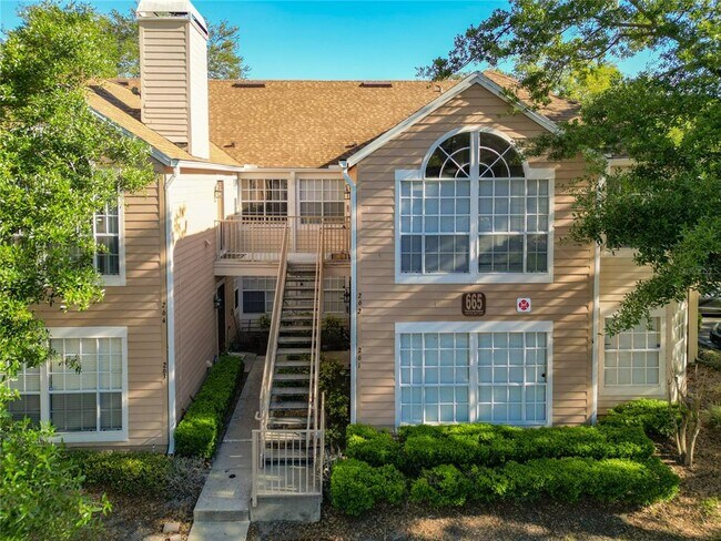 Foto del edificio - 665 Youngstown Pkwy