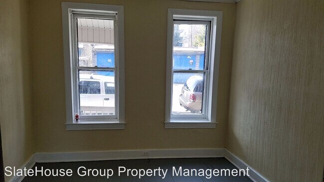 Building Photo - 413 Juniper St